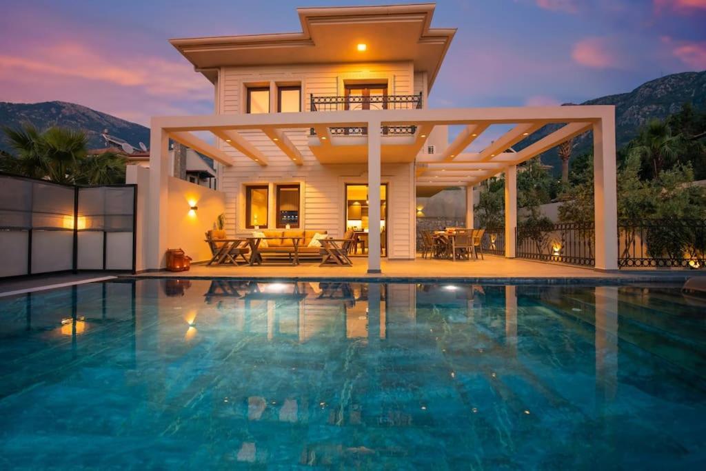 Havuzlu Korunakli Jakuzili Villa Fethiye Dış mekan fotoğraf